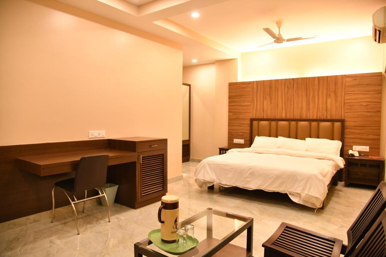 Hotel Prince Residency Bhuj Ngoại thất bức ảnh