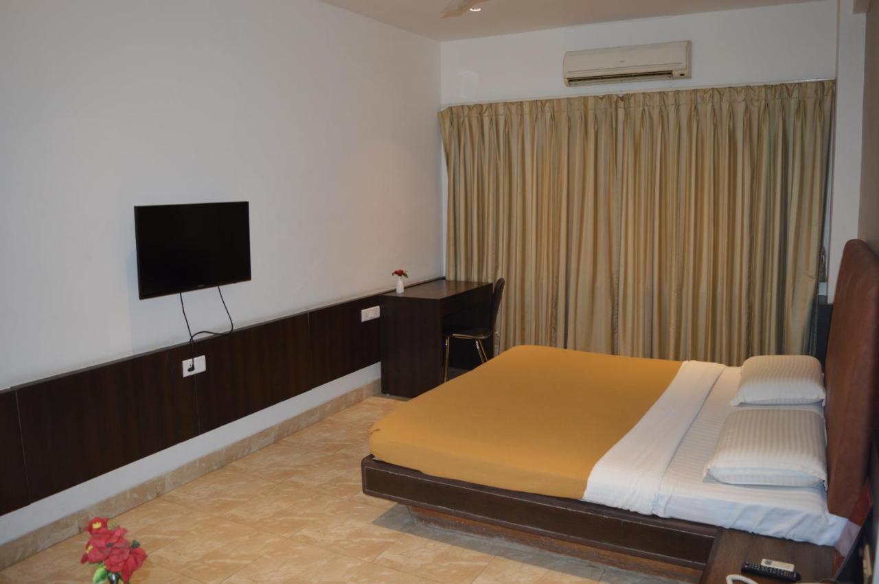 Hotel Prince Residency Bhuj Ngoại thất bức ảnh