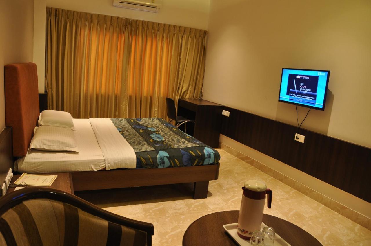 Hotel Prince Residency Bhuj Ngoại thất bức ảnh
